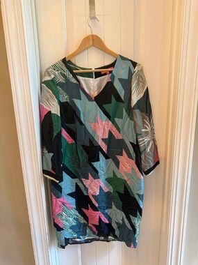 Vilagllo abstract print silk dress
